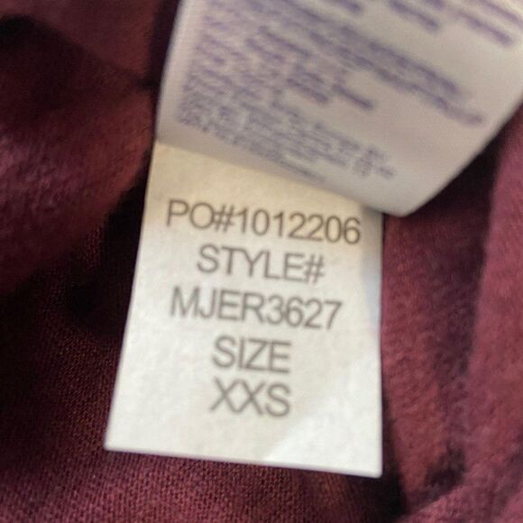 $59.  NYJD 3/4 Sleeve Boat Neck Top  Red Black NWT - Picture 5 of 8